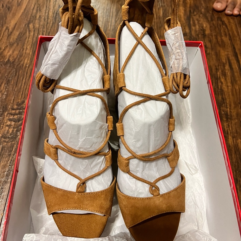 NEW GUESS SUEDE WEDGES - Size 10